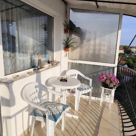 Juli Apartament *